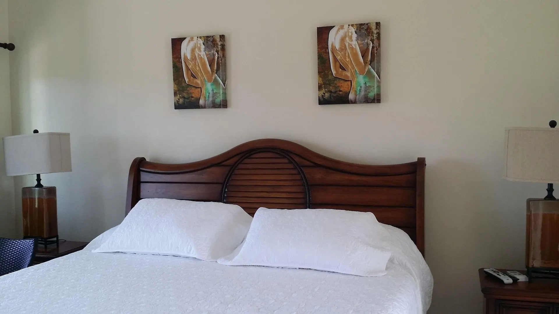 Resort Harbor Breeze Villas Clarence Town