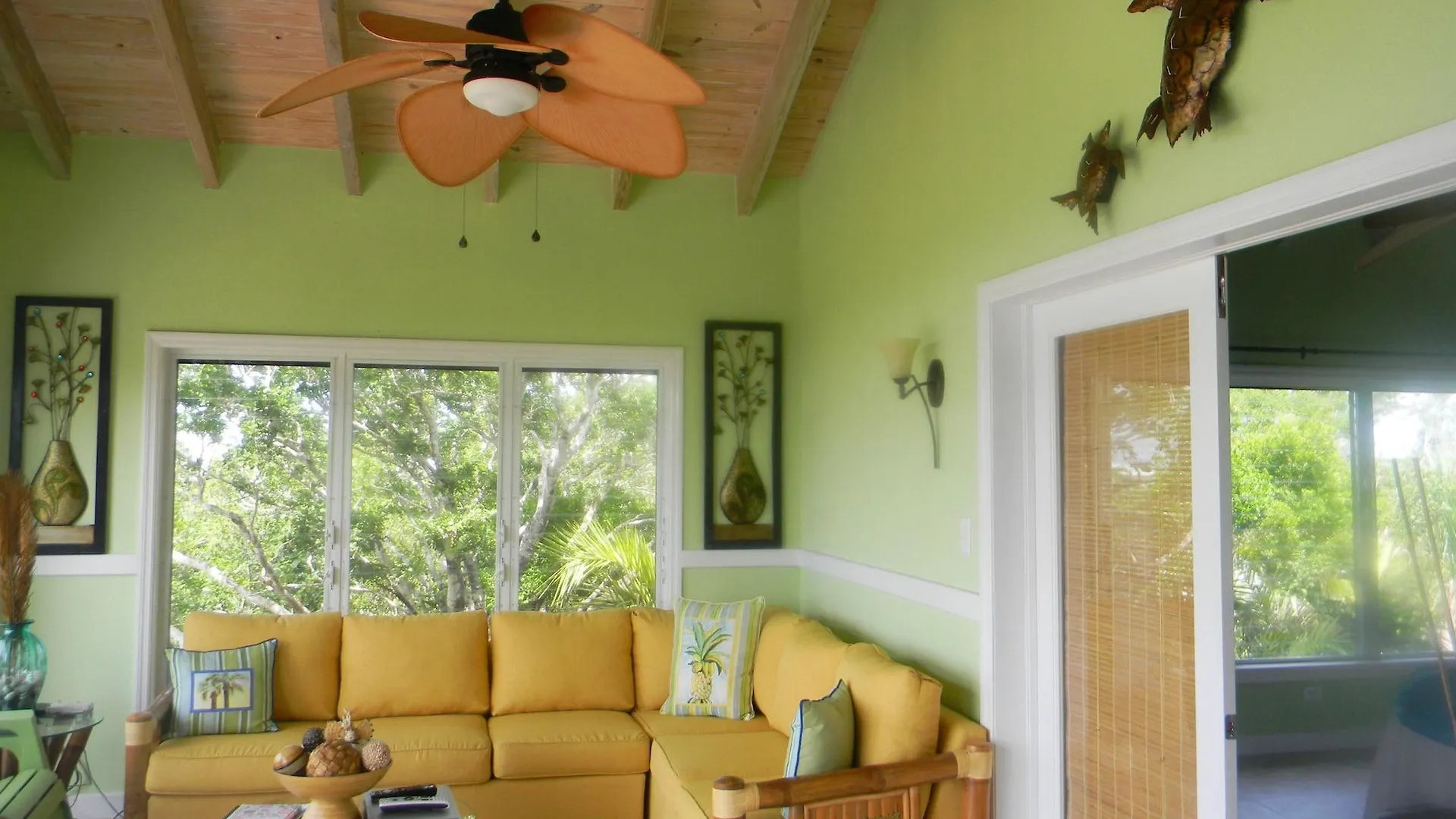 Harbor Breeze Villas Clarence Town 5*,  Bahamas