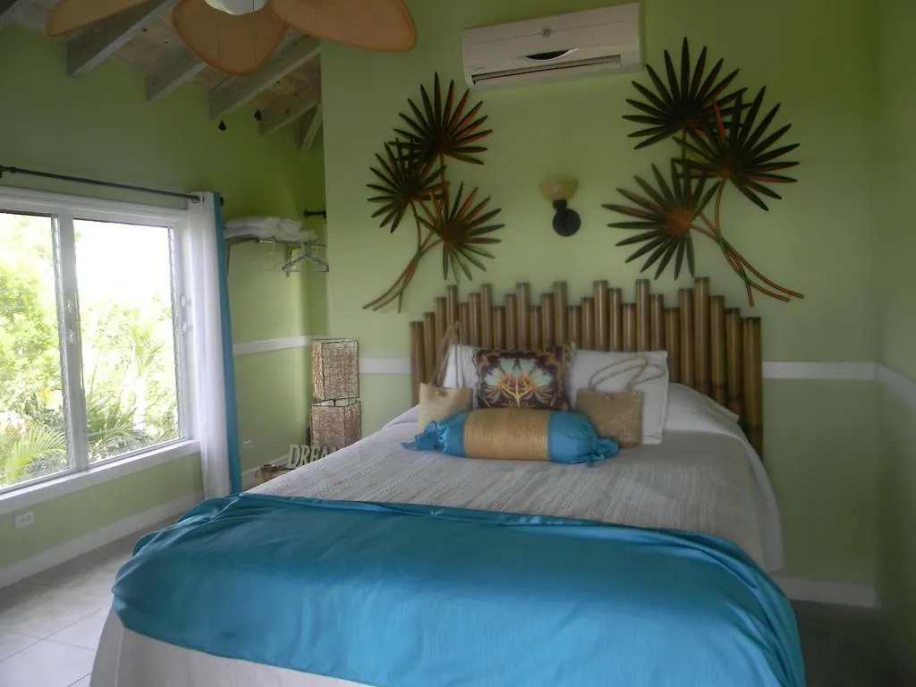 ***** Resort Harbor Breeze Villas Clarence Town Bahamas