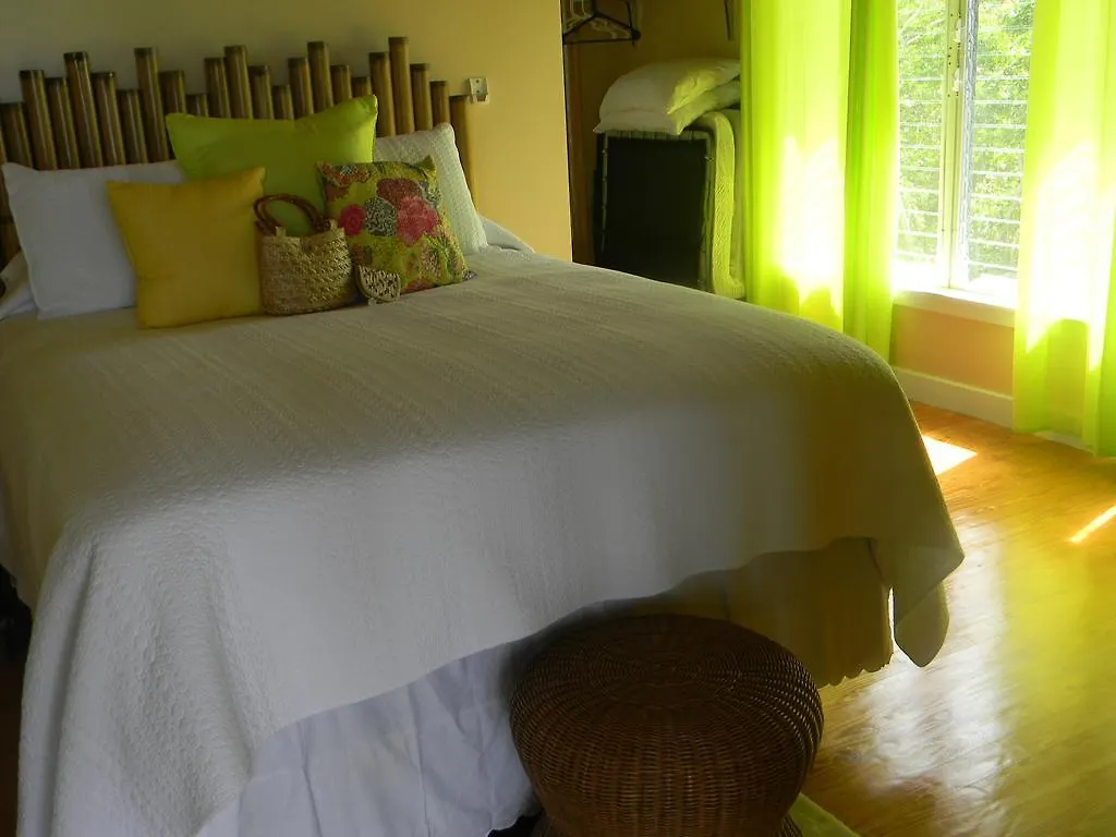 Harbor Breeze Villas Clarence Town Resort